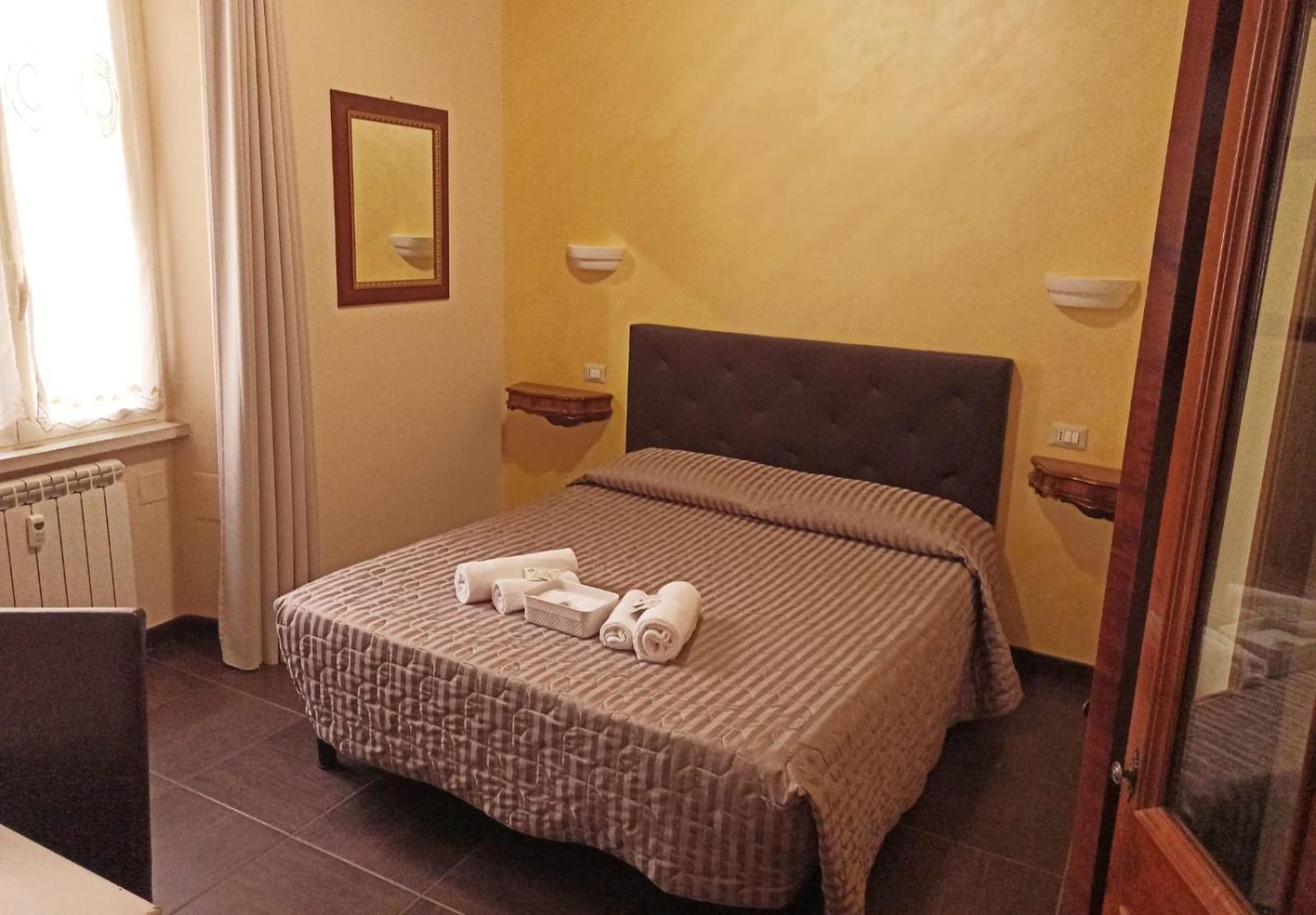 Bed and Breakfast Domina Popolo Рим Экстерьер фото