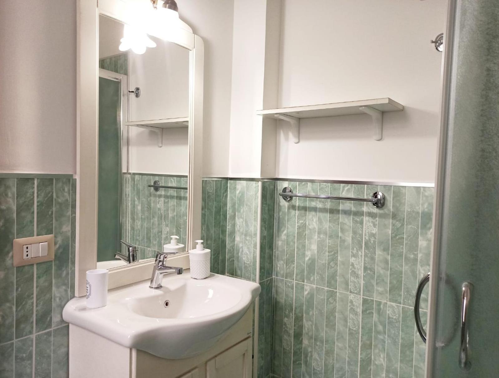 Bed and Breakfast Domina Popolo Рим Экстерьер фото