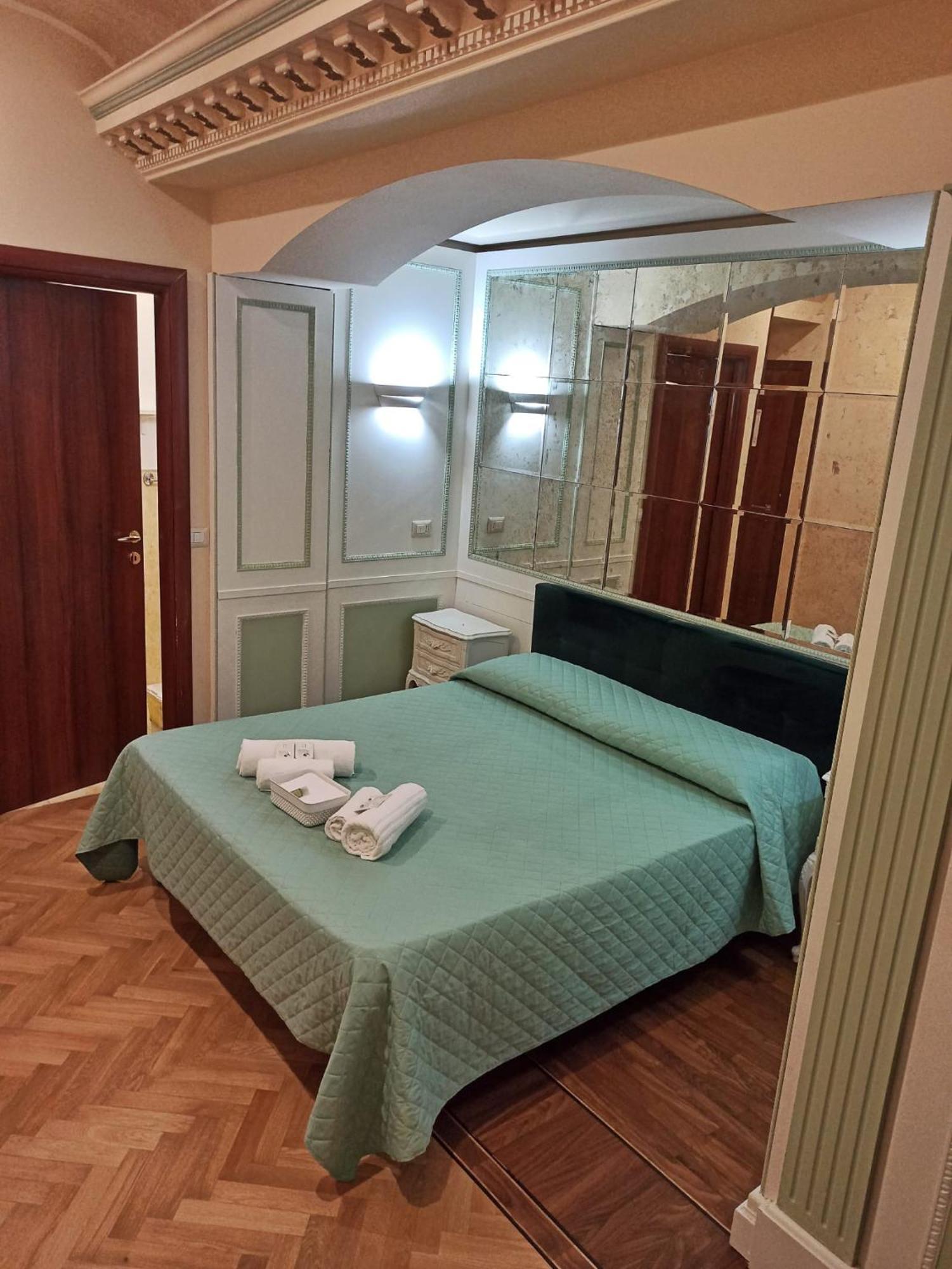 Bed and Breakfast Domina Popolo Рим Экстерьер фото